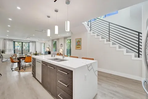 1101 NE 16th Ter # 1, Fort Lauderdale FL 33304