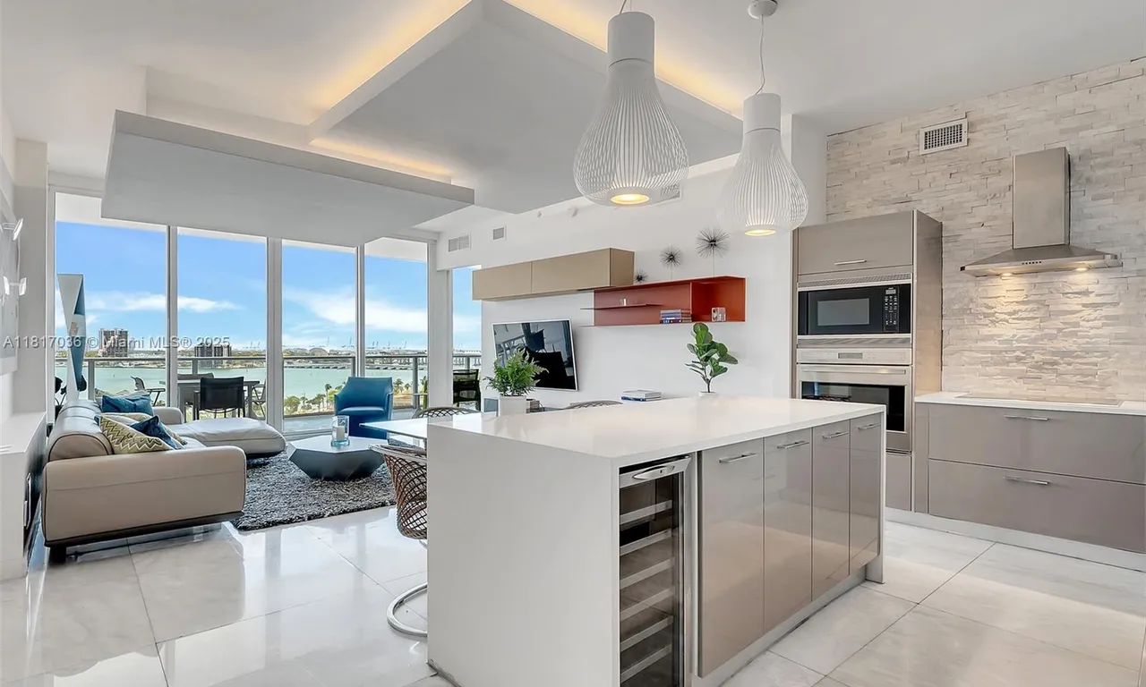 2020 N Bayshore Dr # 1006, Miami FL 33137