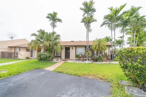 12023 SW 110th St Cir E # 0, Miami FL 33186