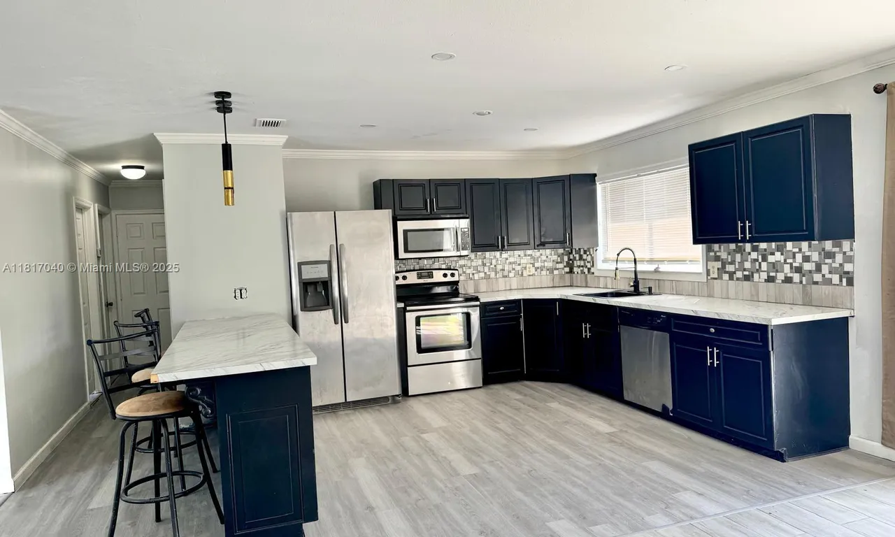 1822 SE Oxmoor Ct, Port St. Lucie FL 34952