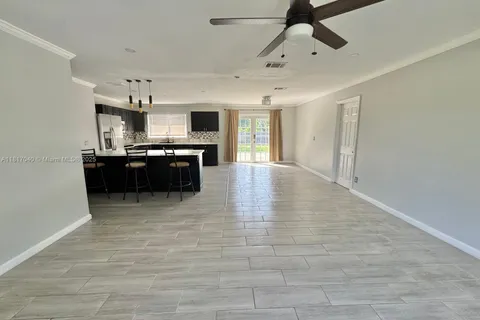 1822 SE Oxmoor Ct, Port St. Lucie FL 34952