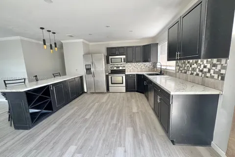 1822 SE Oxmoor Ct, Port St. Lucie FL 34952