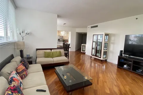 6422 Collins Ave # 501, Miami Beach FL 33141