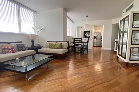 6422 Collins Ave # 501, Miami Beach FL 33141