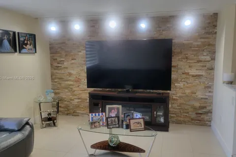 6841 SW 147th Ave # 3H, Miami FL 33193