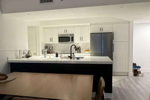 500 Brickell Ave # 1705, Miami FL 33131