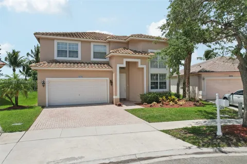16710 NW 12th St, Pembroke Pines FL 33028