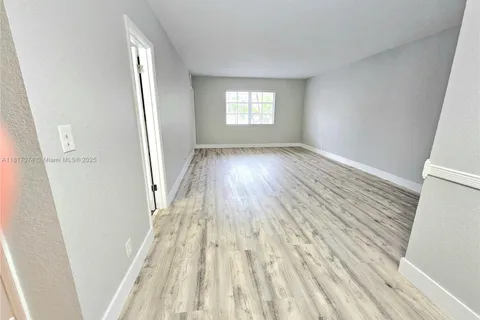 2424 SE 17th Cswy # 204B, Fort Lauderdale FL 33316