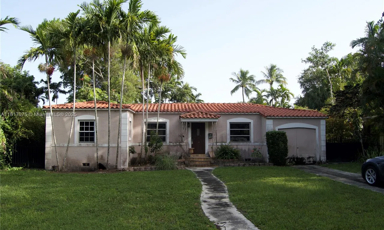720 NE 117th St, Biscayne Park FL 33161
