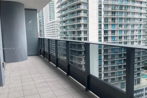 1000 Brickell Plz # 2004, Miami FL 33131