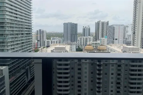 1000 Brickell Plz # 2004, Miami FL 33131