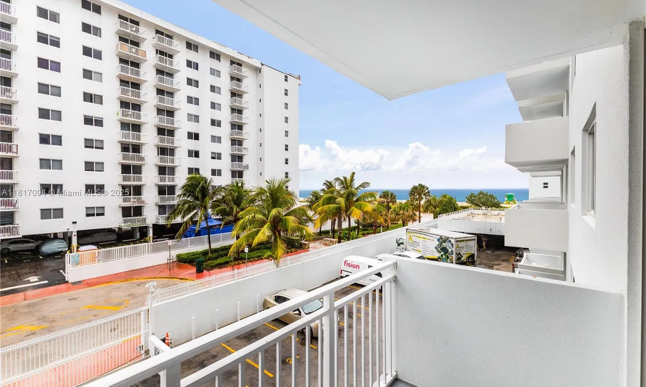 345 Ocean Dr # 321, Miami Beach FL 33139