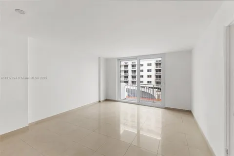 345 Ocean Dr # 321, Miami Beach FL 33139