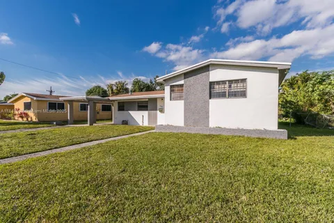 1121 NE 175th St, North Miami Beach FL 33162