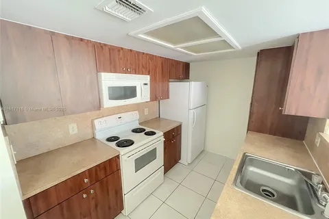 8423 coral lake # 8423, Coral Springs FL 33065
