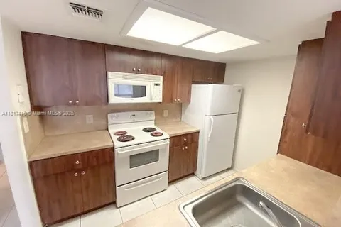 8423 coral lake # 8423, Coral Springs FL 33065
