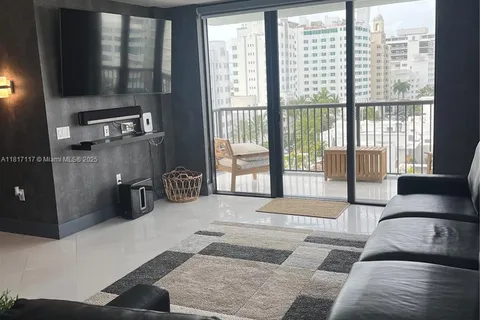 1800 Collins Ave # 9D, Miami Beach FL 33139