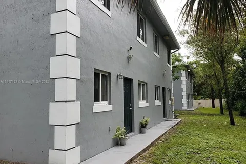 14000 NE 2nd Ave # 14084, Miami FL 33161