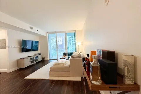 951 Brickell Ave # 601, Miami FL 33131