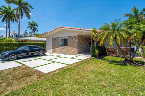 1045 Hollywood Blvd # 1045, Hollywood FL 33019