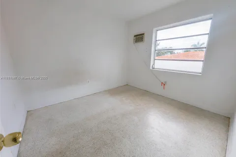 2000 NW 29th St # 6, Miami FL 33142