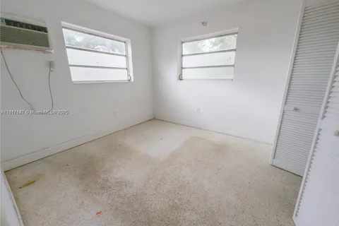 2000 NW 29th St # 6, Miami FL 33142