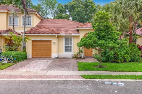 3256 NW 31st Ter, Oakland Park FL 33309