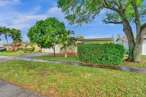 7231 NW 20th St, Sunrise FL 33313