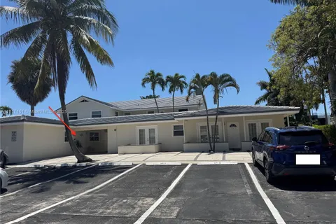 2724 NE 15th St # 4, Fort Lauderdale FL 33304