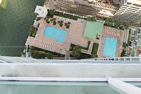 31 SE 5th St # 3916, Miami FL 33131