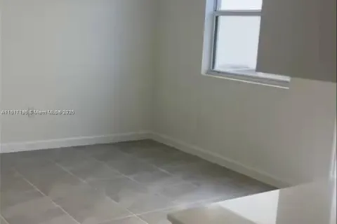 18600 SW 136th Ct # 2, Miami FL 33177
