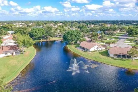 5289 Fairway Woods Dr # 2911, Delray Beach FL 33484