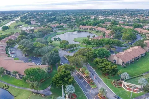 5289 Fairway Woods Dr # 2911, Delray Beach FL 33484