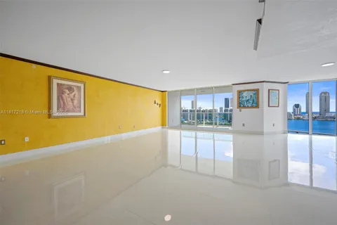 3201 NE 183rd St # 1702, Aventura FL 33160