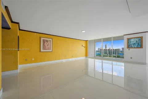 3201 NE 183rd St # 1702, Aventura FL 33160