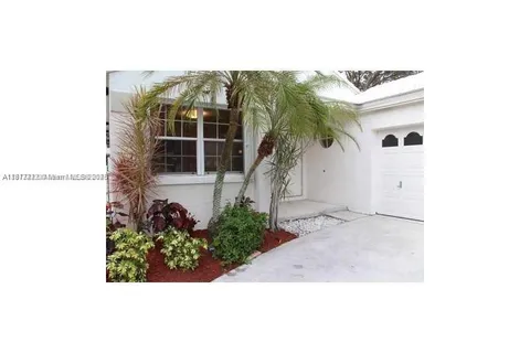 9462 NW 8th Cir, Plantation FL 33324