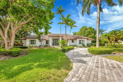 6730 SW 141st St, Palmetto Bay FL 33158