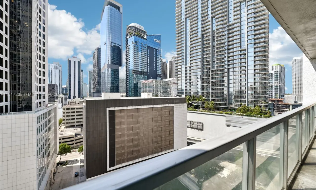 55 SE 6th St # 1608, Miami FL 33131