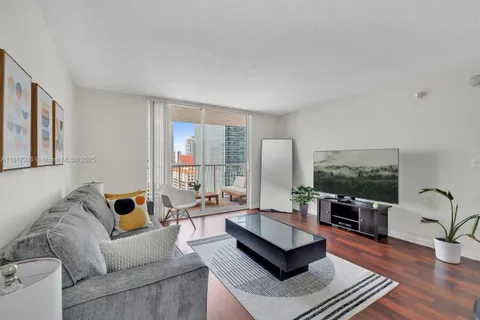 1200 Brickell Bay Dr # 2619, Miami FL 33131
