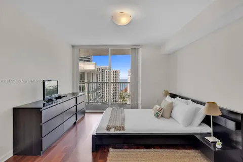 1200 Brickell Bay Dr # 2619, Miami FL 33131