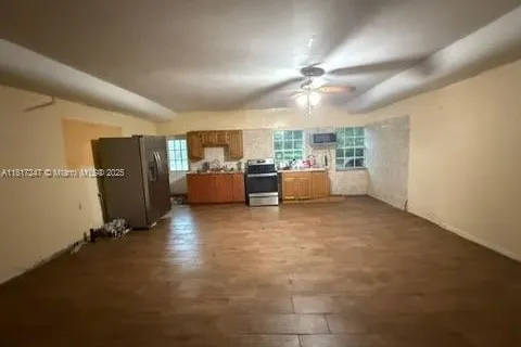 10945 NW 19th Ave, Miami FL 33167