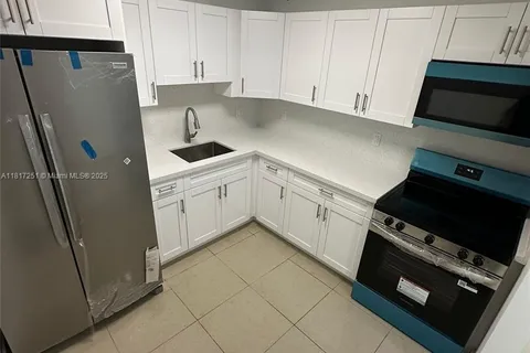 15201 NE 6th Ave # C110, Miami FL 33162
