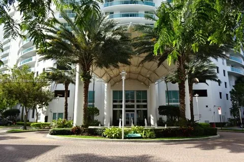 7900 Harbor Island Dr # 817, North Bay Village FL 33141