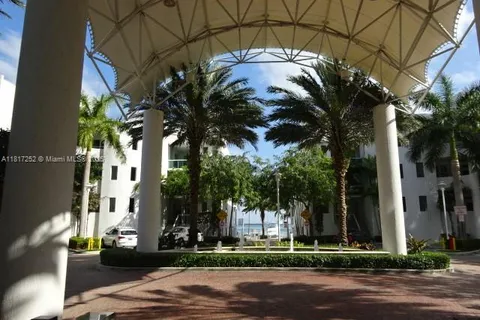 7900 Harbor Island Dr # 817, North Bay Village FL 33141