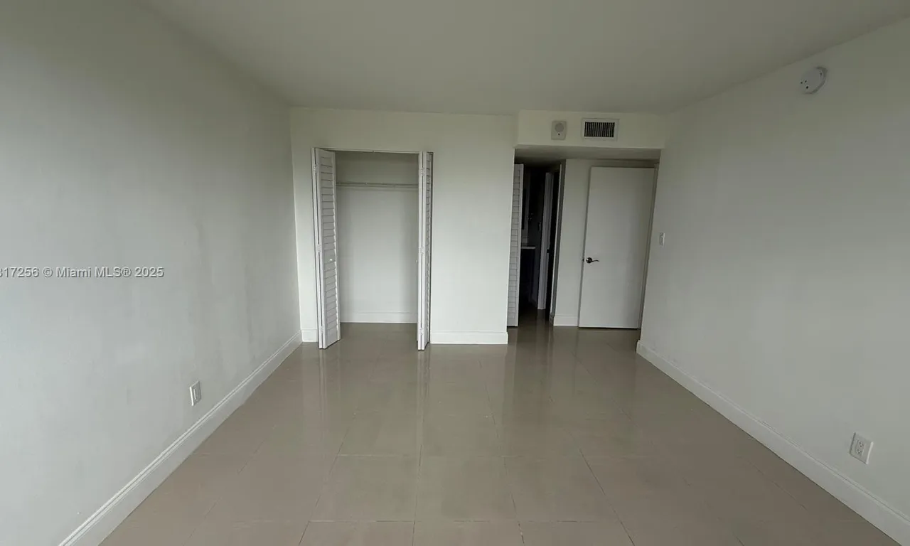 16546 NE 26th Ave # 4H, North Miami Beach FL 33160