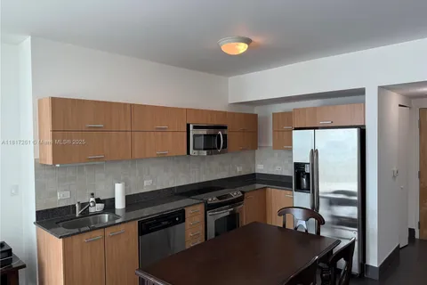350 S Miami Ave # 3707, Miami FL 33130