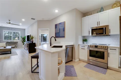 158 Village Blvd # B, Tequesta FL 33469
