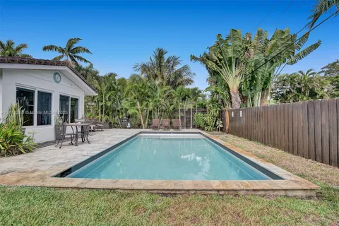 5230 NE 20th Ave, Fort Lauderdale FL 33308