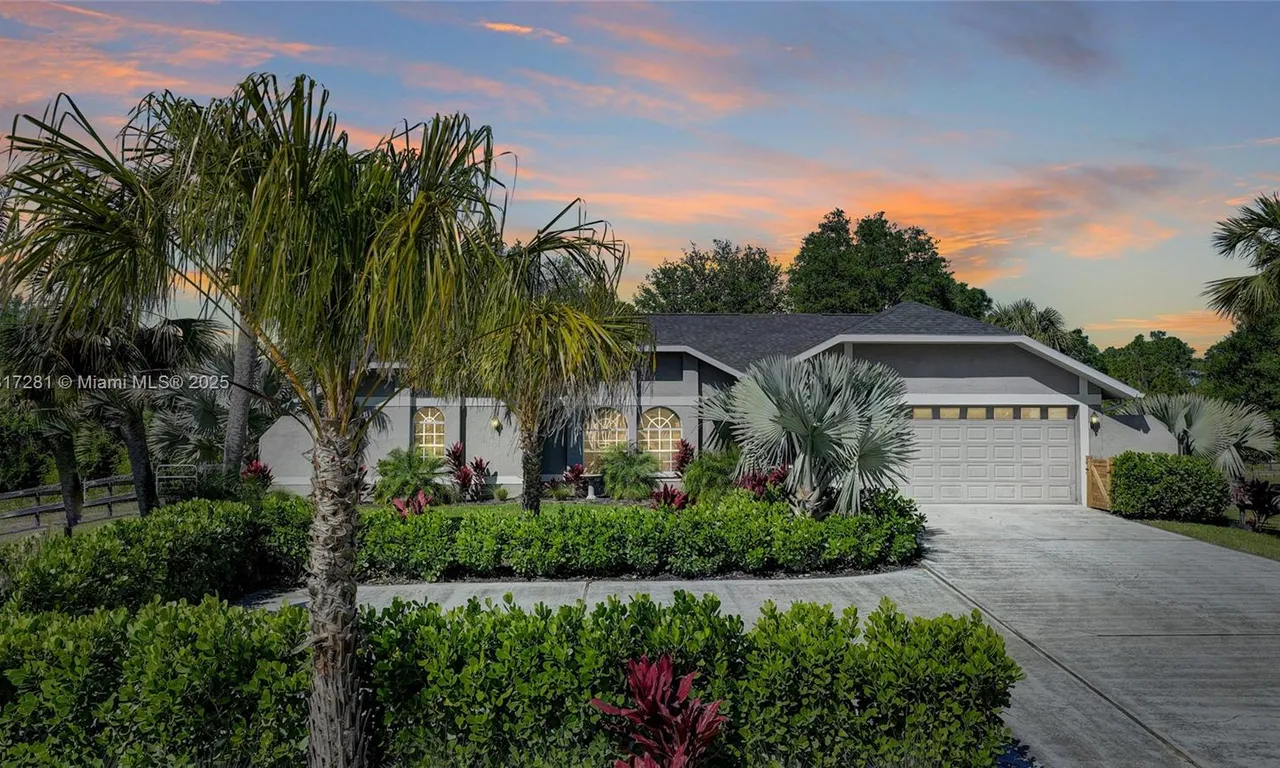 421 Dayton, Lehigh Acres FL 33972