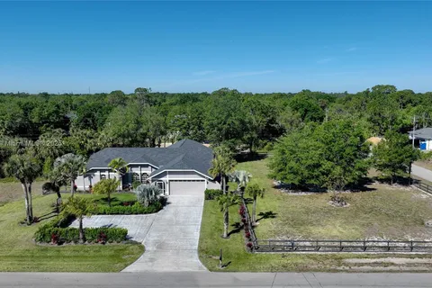 421 Dayton, Lehigh Acres FL 33972